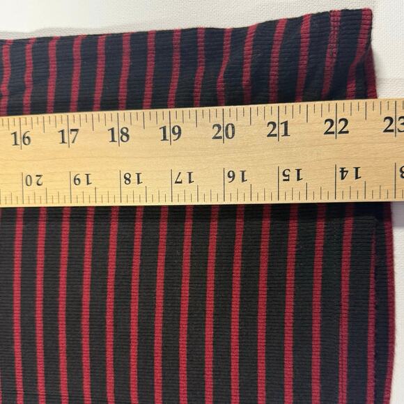 Sanctuary Red Black Striped Mock Neck Sleeveless Tank Top Women’s Medium - Picture 8 of 8